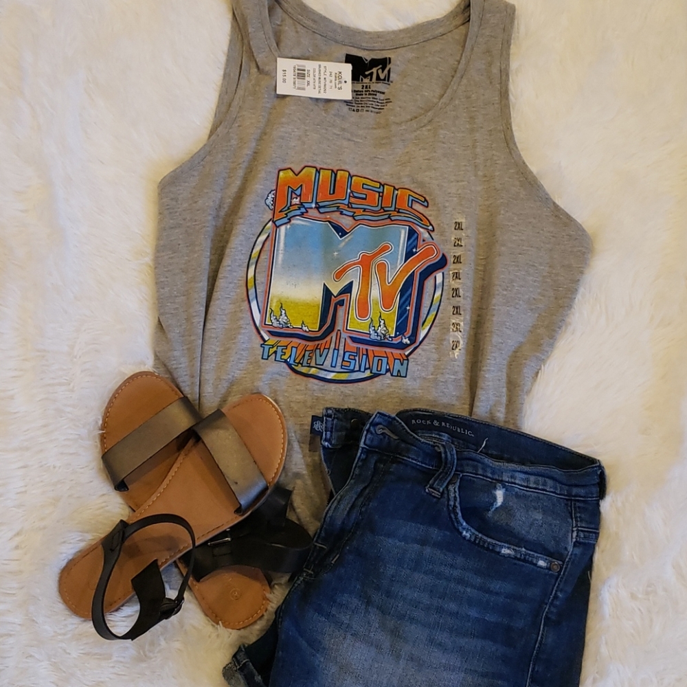 NWT Juniors MTV tank size 2XL